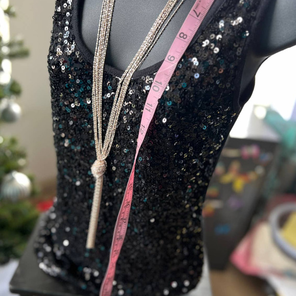 Lariat Rope Gold V Necklace - Picture 6 of 6